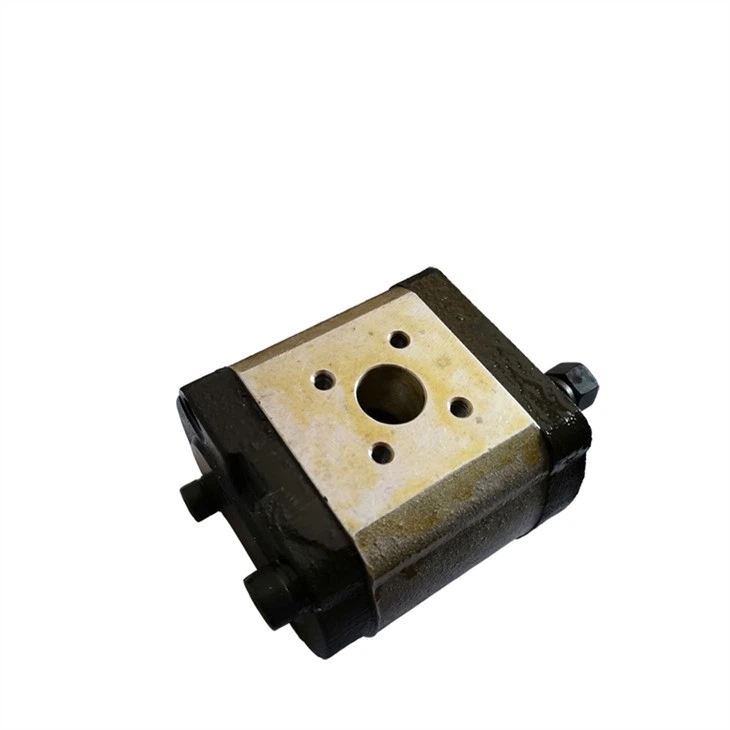01174513 Pompa Roda Gigi Hidrolik Deutz FL912